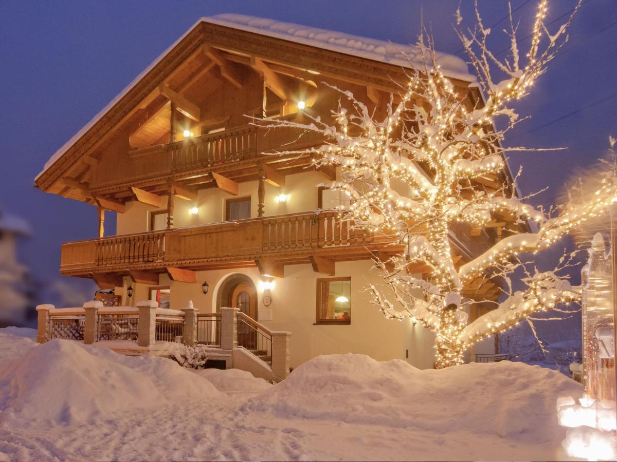 Apart Central - Premium Mountain&Garden Mayrhofen Exterior foto