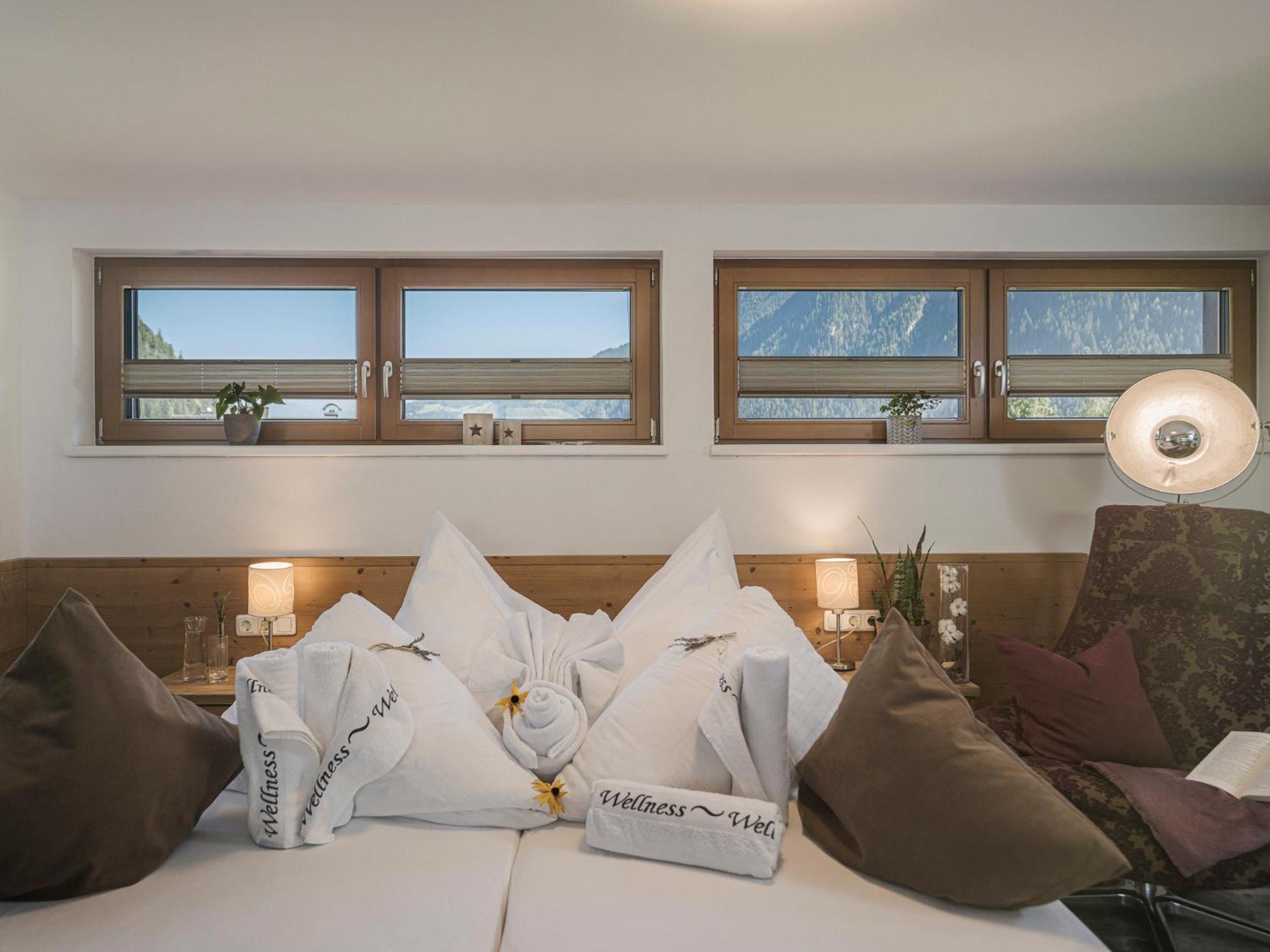 Apart Central - Premium Mountain&Garden Mayrhofen Habitación foto