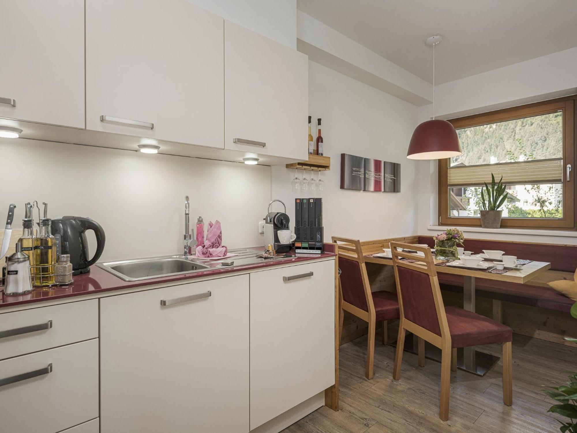 Apart Central - Premium Mountain&Garden Mayrhofen Habitación foto
