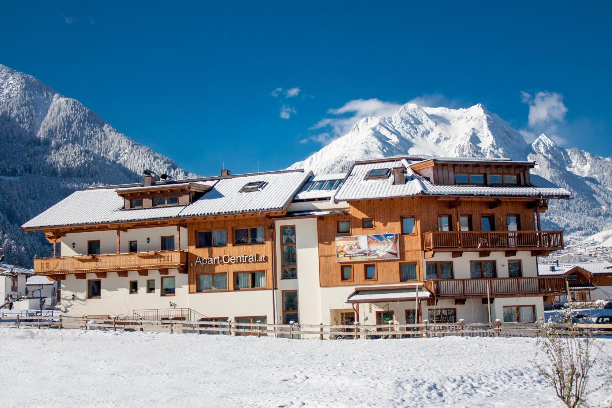 Apart Central - Premium Mountain&Garden Mayrhofen Exterior foto